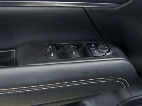 Used 2025 GMC Terrain Elevation image 15