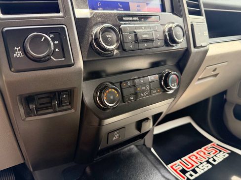 Used 2022 Ford F350 XL w/ STX Appearance Package AWD/4WD image 27