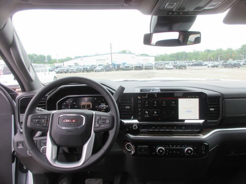 New 2026 GMC Sierra 3500 SLE w/ SLE Value Package AWD/4WD image 14
