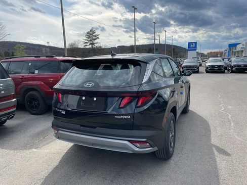 New 2026 Hyundai Tucson Blue SE image 4