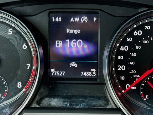 Used 2021 Volkswagen Atlas Cross Sport SE w/ Luggage Net & Mats Package image 8