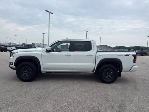 New 2026 Nissan Frontier PRO-4X w/ Pro Premium Package AWD/4WD image 6