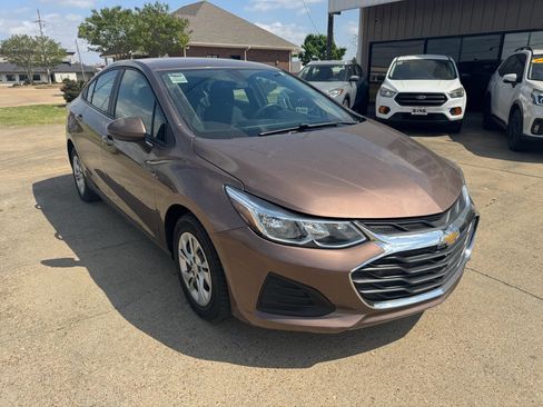 Used 2019 Chevrolet Cruze LS FWD image 7