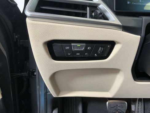 New 2026 BMW 330i Sedan w/ M Sport Package image 19