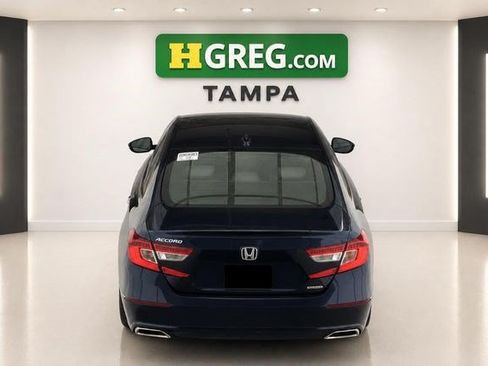 Used 2018 Honda Accord Touring image 8