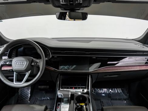 Used 2024 Audi Q8 Prestige image 14