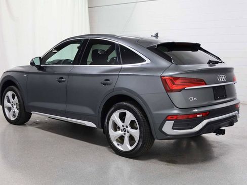 Used 2023 Audi Q5 2.0T Premium w/ Convenience Package image 3