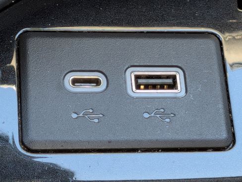 Used 2021 Cadillac Escalade ESV Premium Luxury Platinum RWD image 31