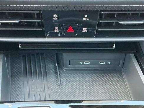 Certified 2025 Volkswagen Atlas SE AWD/4WD image 26