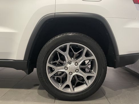 Used 2021 Jeep Grand Cherokee Limited AWD/4WD image 8