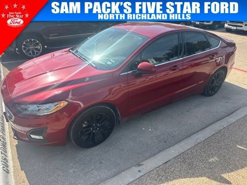 Used 2019 Ford Fusion SE w/ Equipment Group 151A FWD image 1