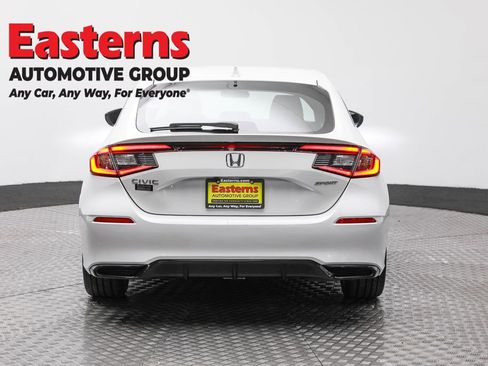 Used 2023 Honda Civic Sport image 6