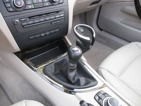 Used 2011 BMW 128i 128i 2dr Convertible image 22