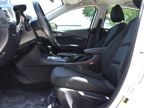 Used 2015 MAZDA MAZDA3 i Sport FWD image 14