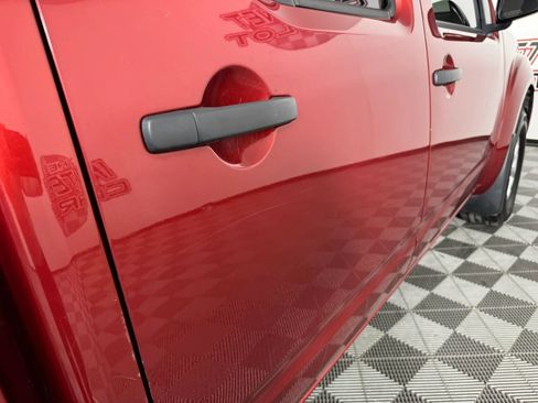 Used 2018 Nissan Frontier SV image 26