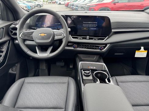 New 2026 Chevrolet Equinox LT w/ Convenience Package II image 7