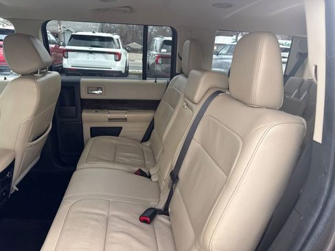 Used 2019 Ford Flex Limited image 16