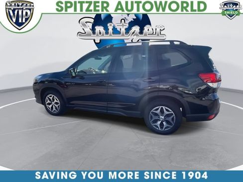 Used 2023 Subaru Forester Premium AWD/4WD image 7