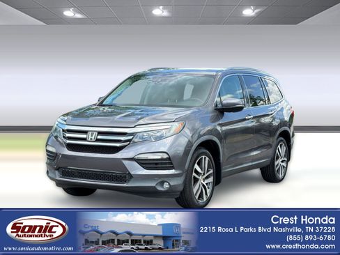 Used 2017 Honda Pilot Touring image 1