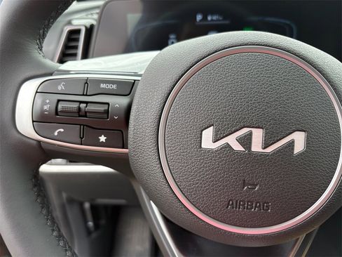 New 2025 Kia Sportage EX image 25