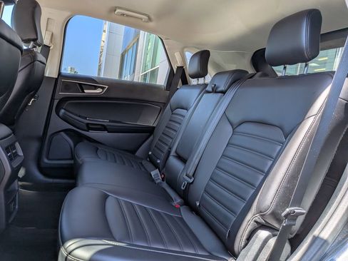 Used 2020 Ford Edge SEL image 23