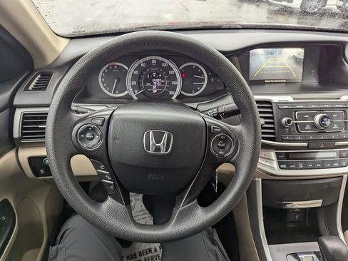 Used 2013 Honda Accord LX image 22
