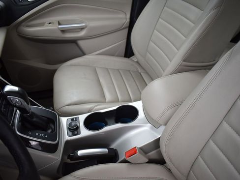 Used 2016 Ford C-MAX Energi SEL image 13