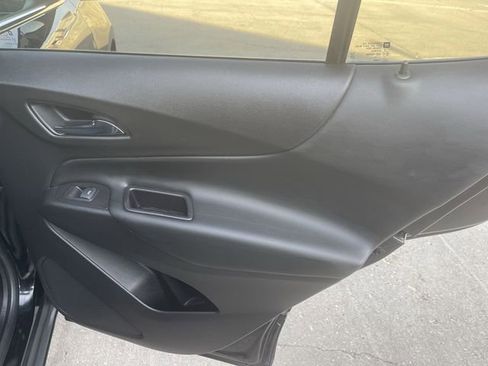 Used 2021 Chevrolet Equinox LT image 14