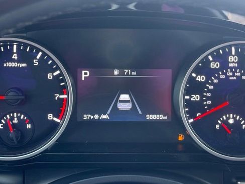 Used 2022 Kia Carnival SX image 10