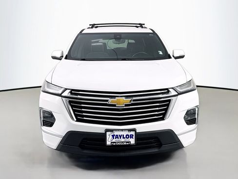 Used 2023 Chevrolet Traverse Premier AWD/4WD image 2