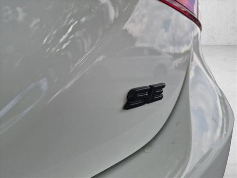 Used 2022 Toyota Camry SE FWD image 25