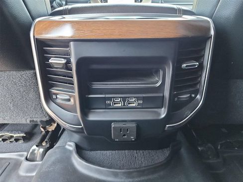 Used 2022 RAM 2500 Laramie AWD/4WD image 13