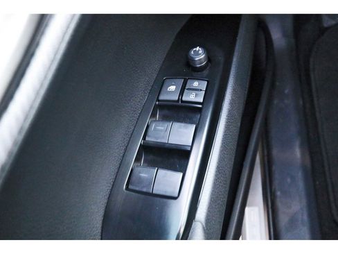 Used 2025 Toyota Camry SE w/ Convenience Package image 20