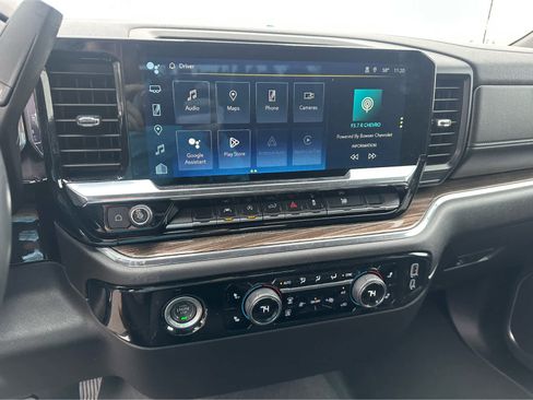 Used 2024 Chevrolet Silverado 1500 LT AWD/4WD image 12