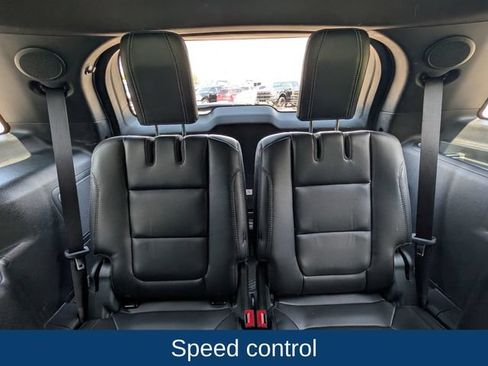 Used 2018 Ford Explorer Limited AWD/4WD image 32