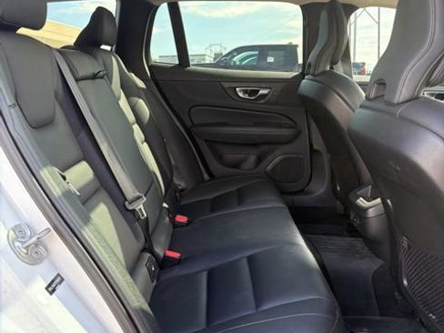 Used 2023 Volvo V60 B5 Cross Country Plus w/ Climate Package AWD/4WD image 8