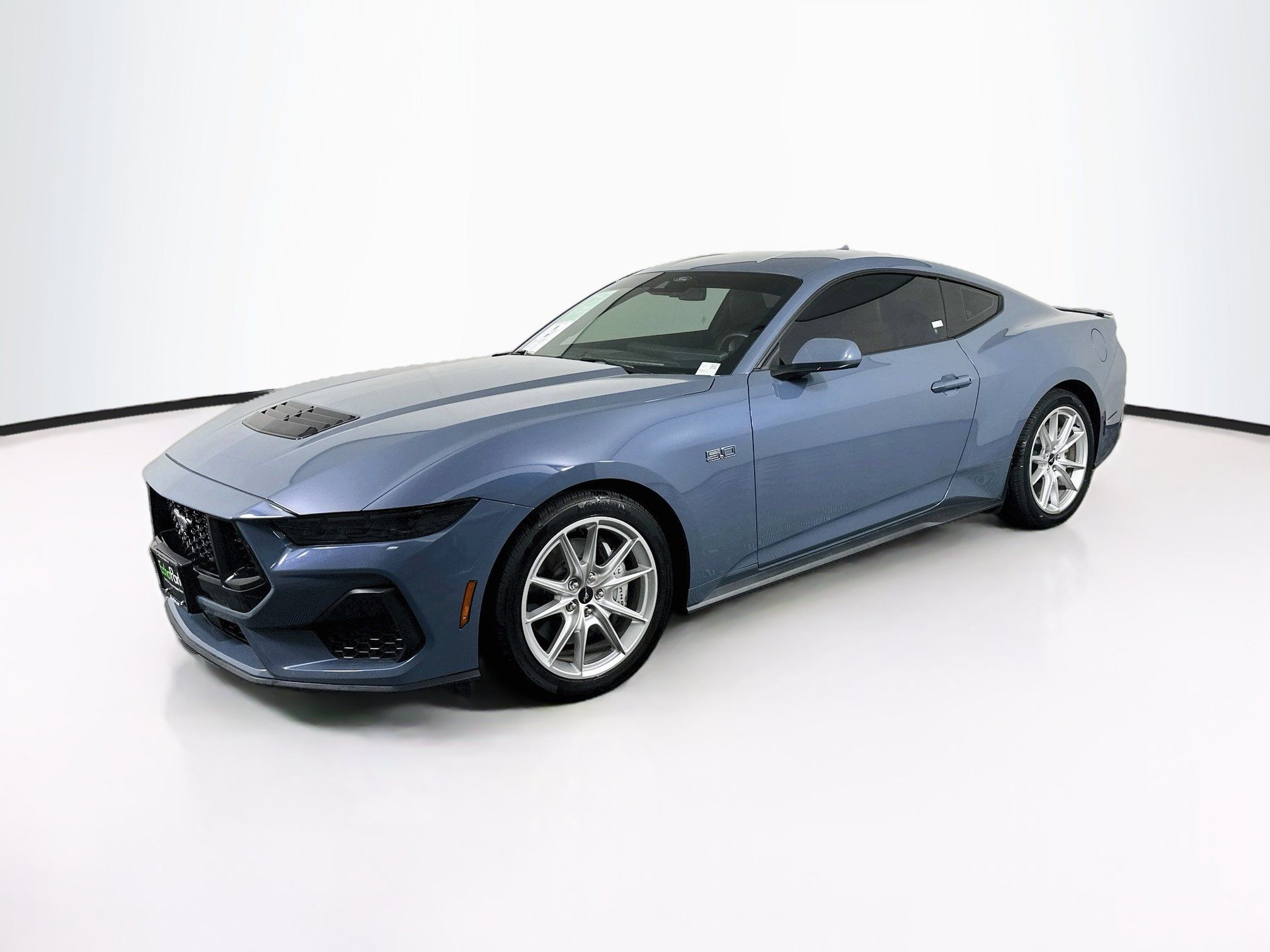Used 2025 Ford Mustang GT Premium RWD image 3
