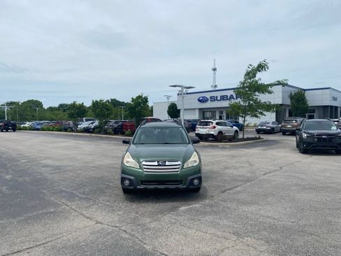 Used 2014 Subaru Outback 2.5i w/ Alloy Wheel Package AWD/4WD image 7