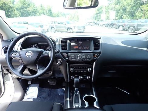 Used 2018 Nissan Pathfinder SV AWD/4WD image 20