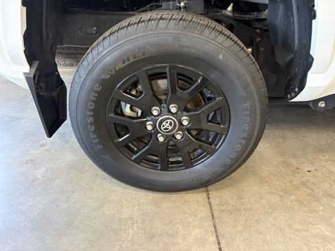 Certified 2024 Toyota Tacoma SR5 RWD image 31