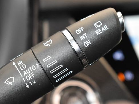 Used 2024 Cadillac XT6 Sport w/ Technology Package AWD/4WD image 30