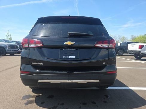 Used 2024 Chevrolet Equinox LT w/ Driver Convenience Package FWD image 9
