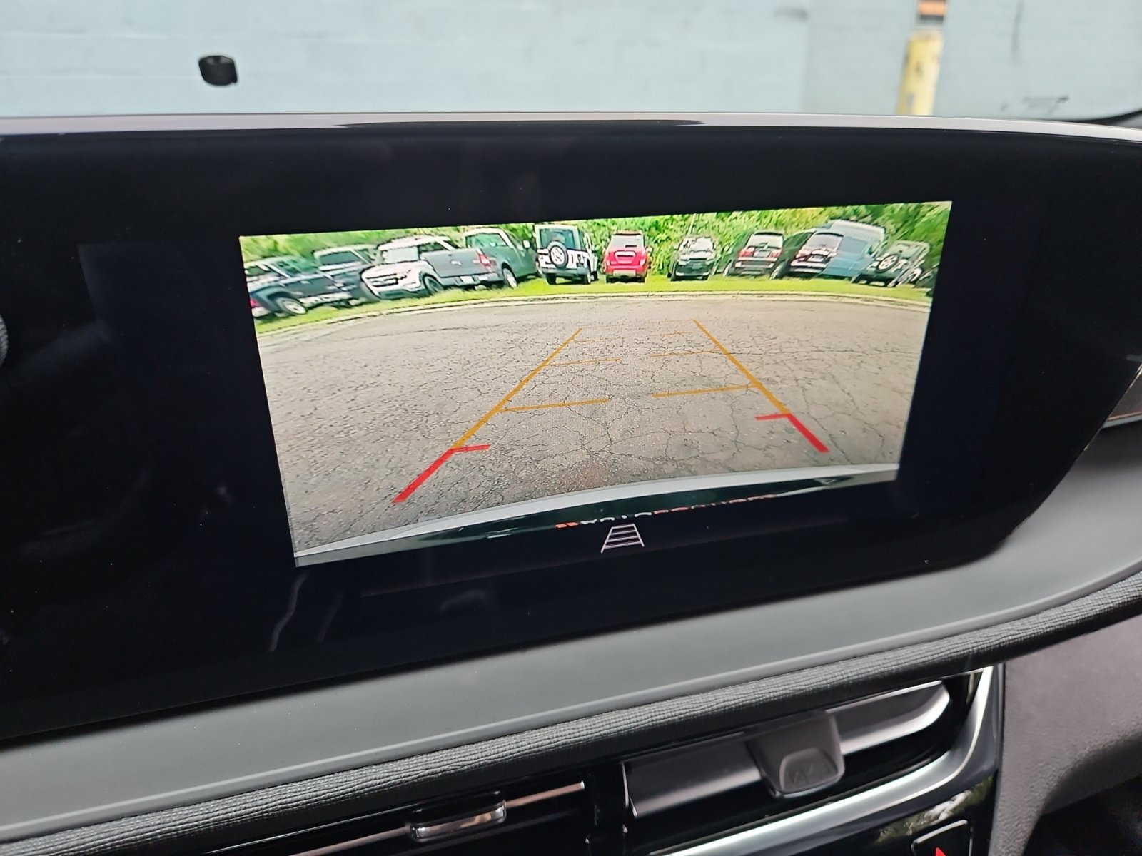 Used 2024 Buick Envista Sport Touring w/ Experience Buick Package FWD image 18