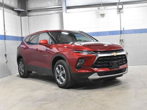 Used 2025 Chevrolet Blazer LT AWD/4WD image 30