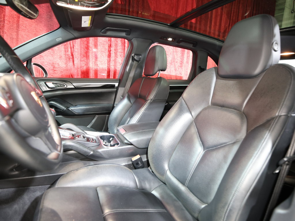 Used 2014 Porsche Cayenne AWD/4WD image 13