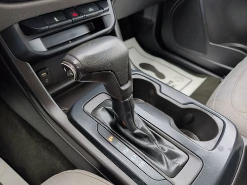 Used 2016 Chevrolet Colorado W/T image 15