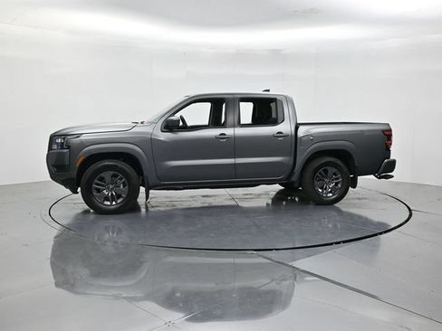 Used 2026 Nissan Frontier SV RWD image 6