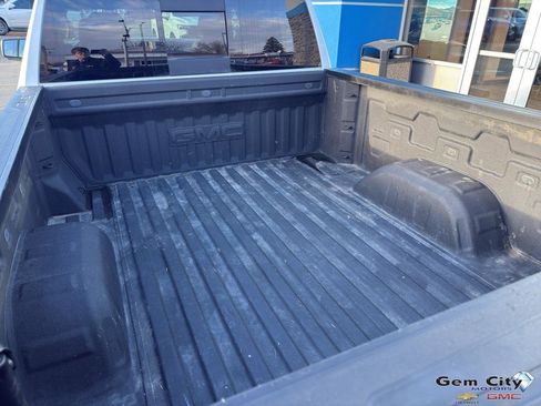 Used 2023 GMC Sierra 1500 SLT w/ SLT Premium Plus Package image 8