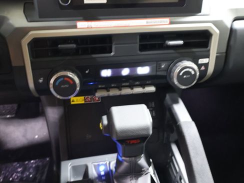 New 2026 Toyota Tacoma TRD Off-Road AWD/4WD image 20