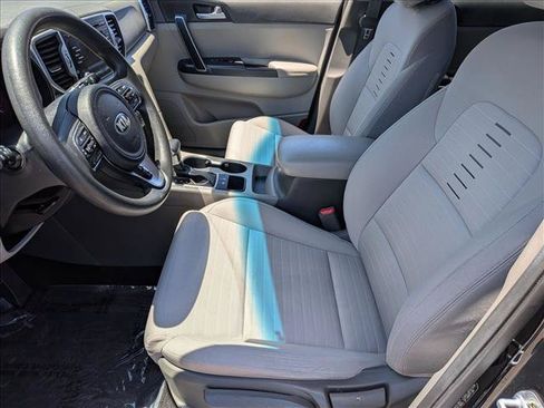 Used 2018 Kia Sportage LX FWD image 16